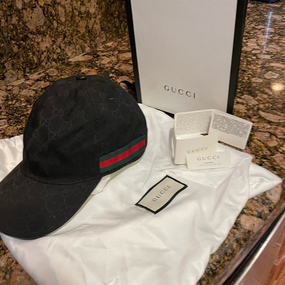 Gucci original CG Canvas Baseball hat with Web. - Picture 2 of 5
